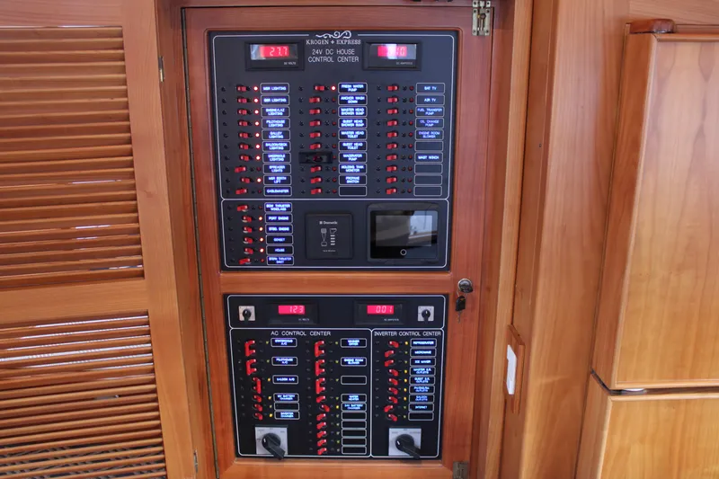 Bella Mia Yacht Photos Pics 