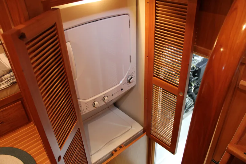 Bella Mia Yacht Photos Pics 