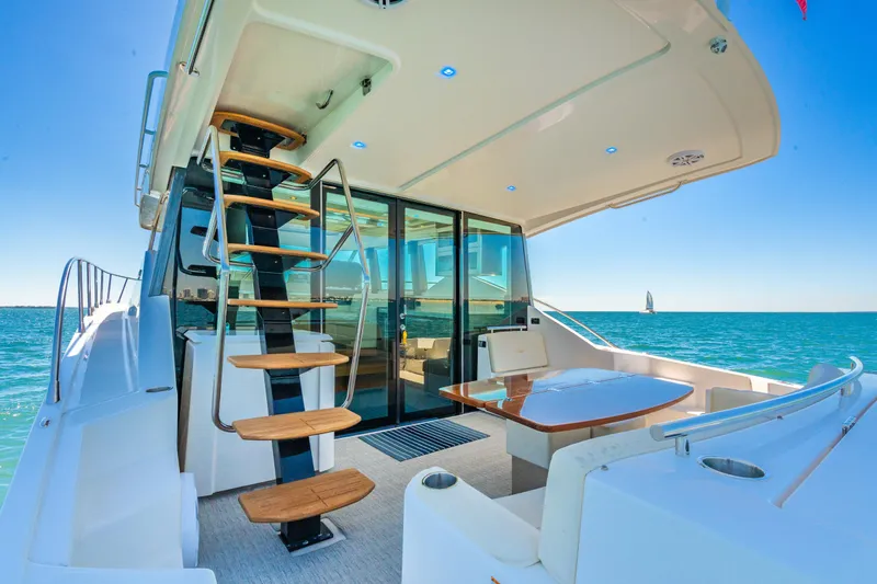 Ripple Yacht Photos Pics 