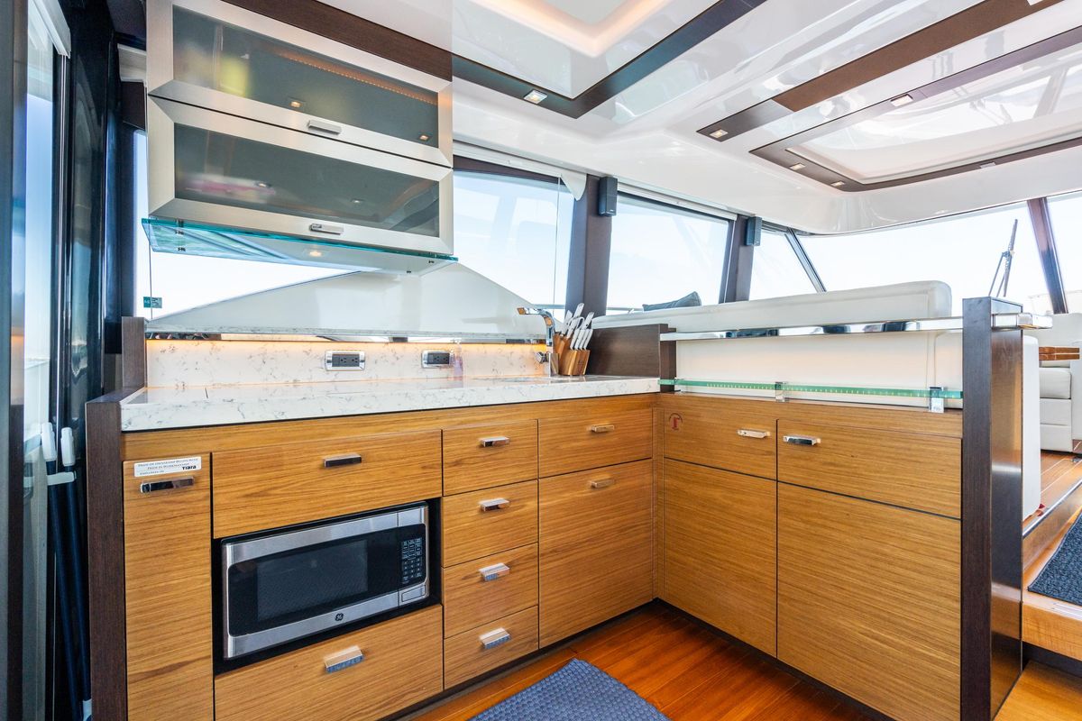 2018 Tiara Yachts 53 