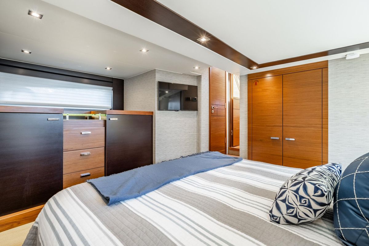 2018 Tiara Yachts 53 