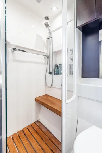 Ripple Yacht Photos Pics 