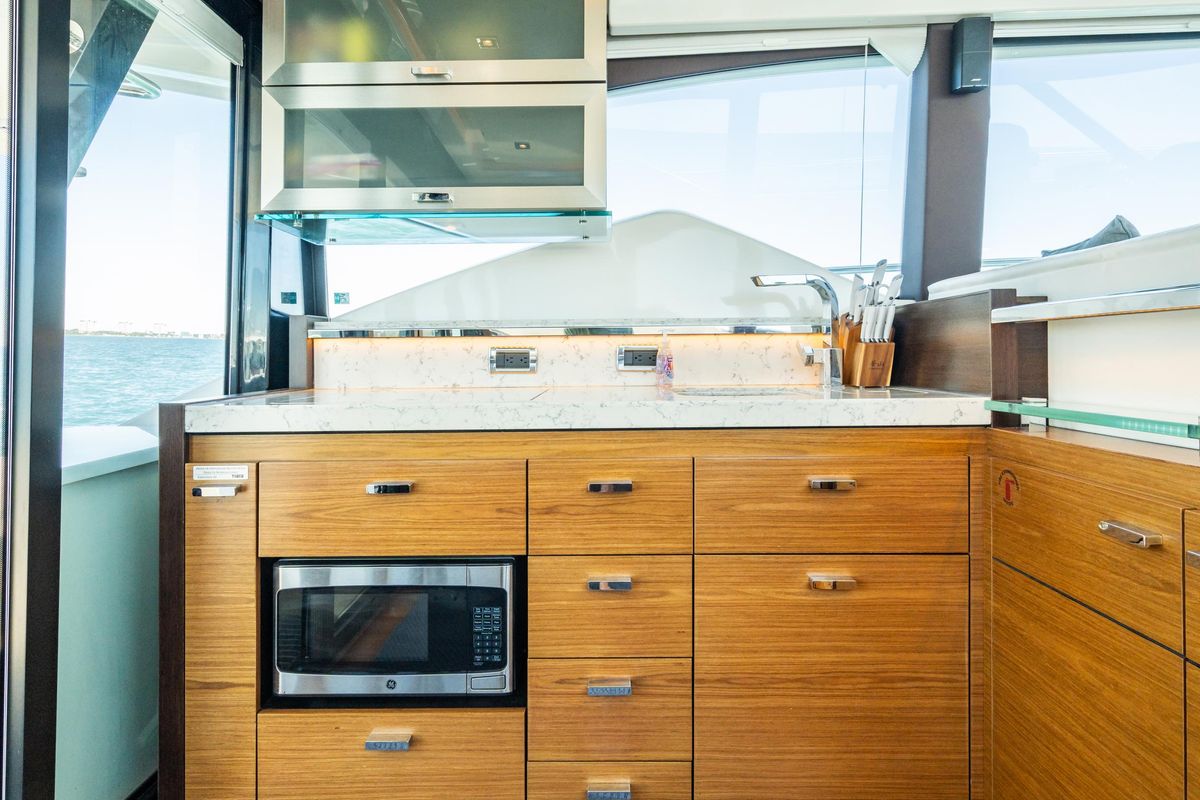 2018 Tiara Yachts 53 