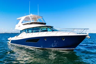 Tiara Yachts F53 Flybridge