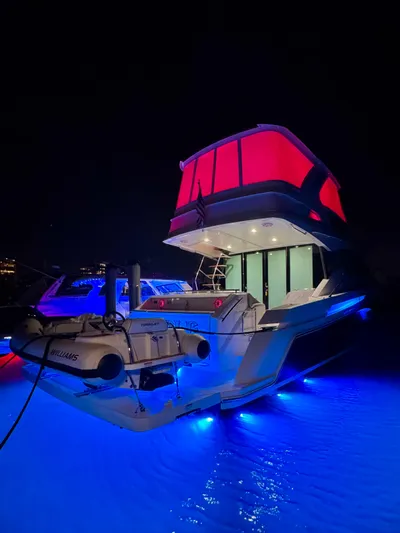 Ripple Yacht Photos Pics 