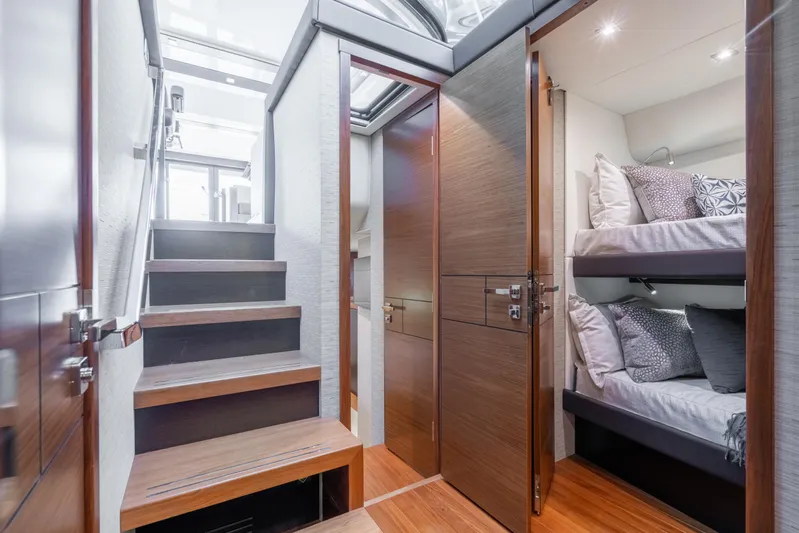 Ripple Yacht Photos Pics 