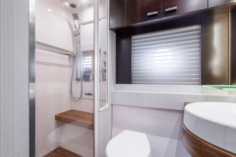 Ripple Yacht Photos Pics 