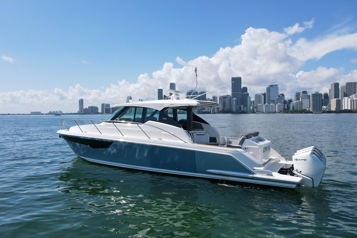 2021 Tiara Yachts 43 