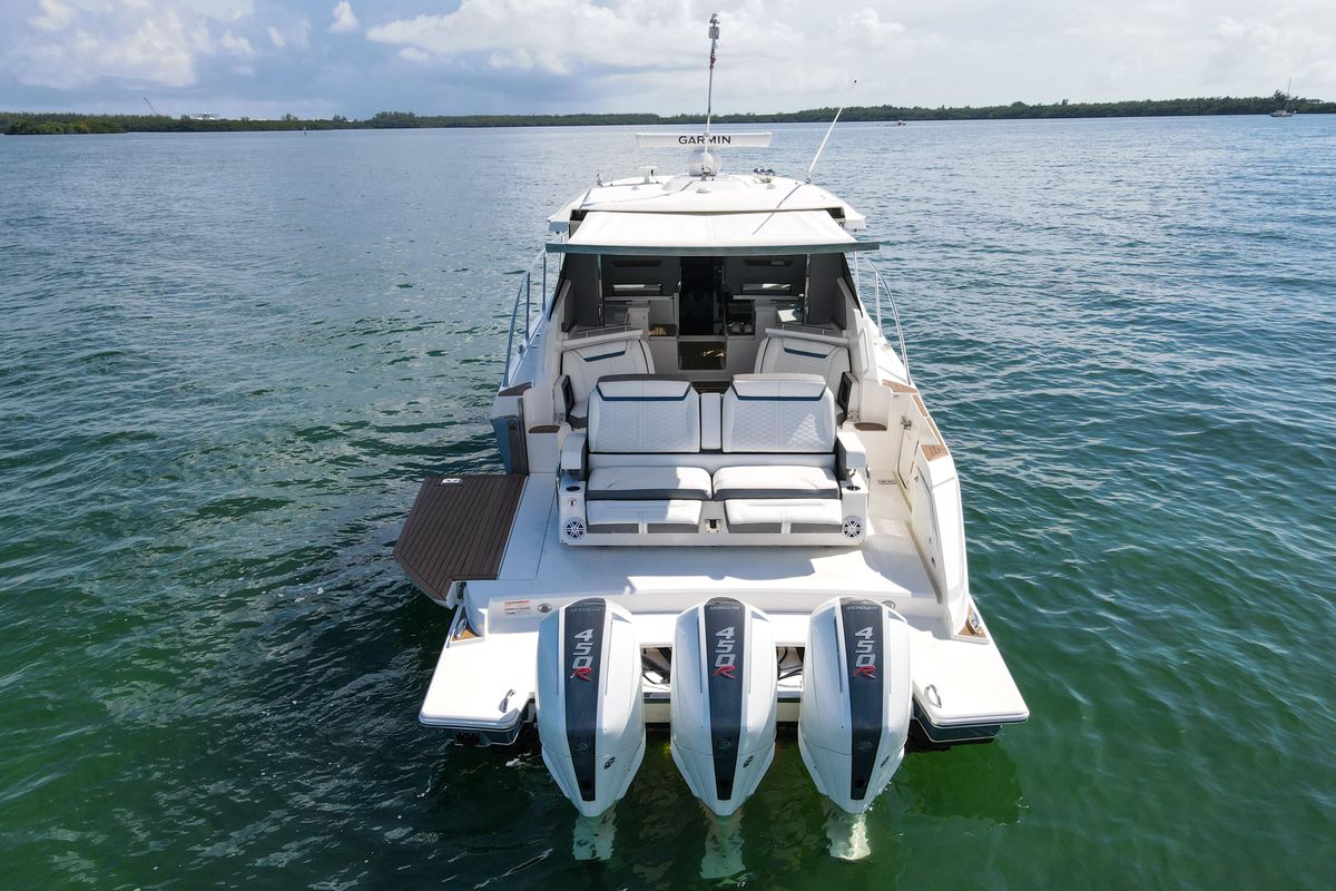 2021 Tiara Yachts 43 