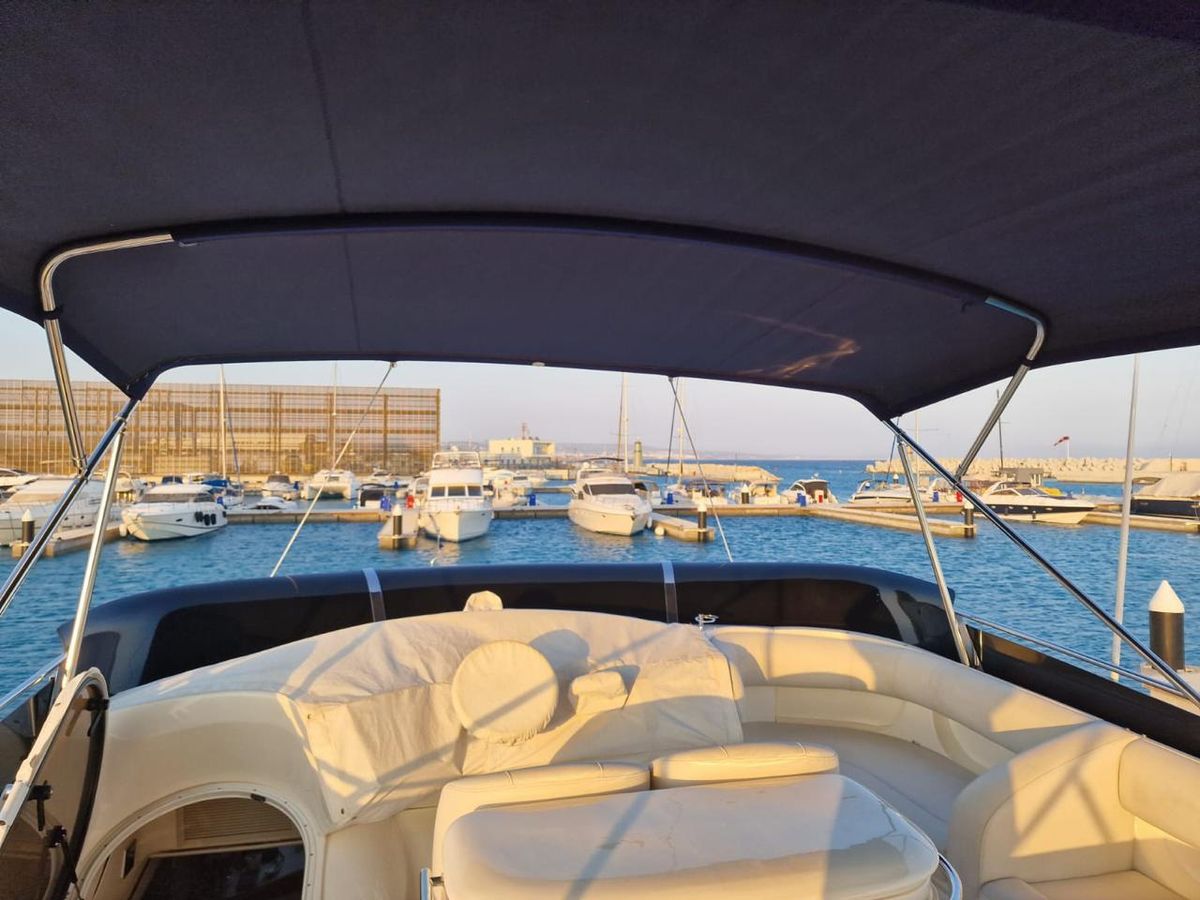 2004 Princess 61 