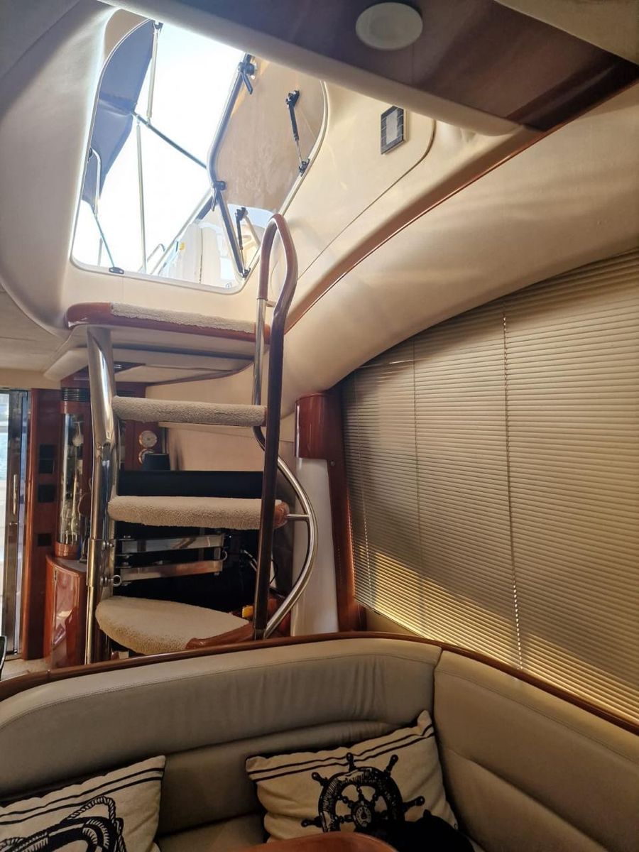 2004 Princess 61 