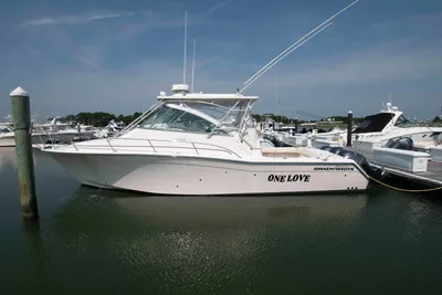 Grady-White Express 360