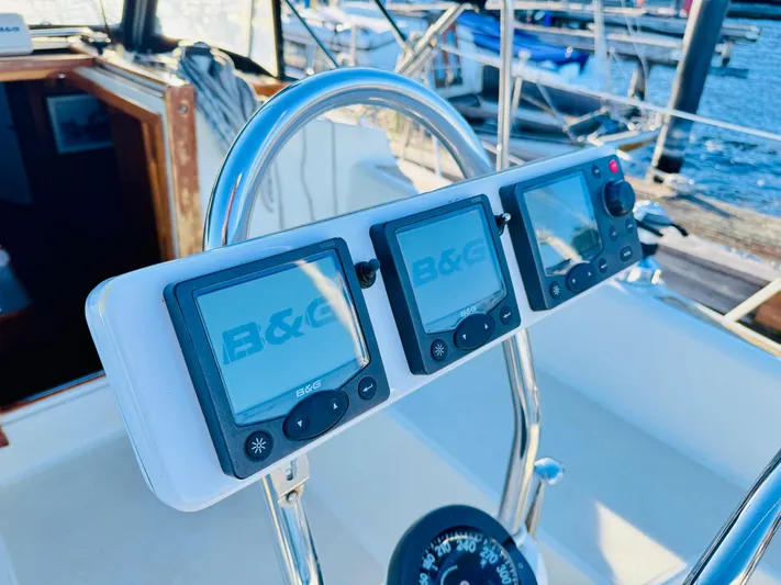 Perfect Salinity Yacht Photos Pics 