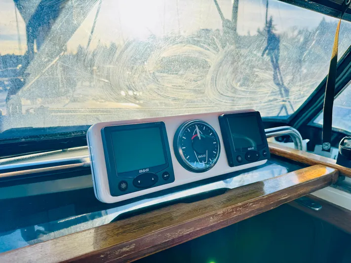 Perfect Salinity Yacht Photos Pics 