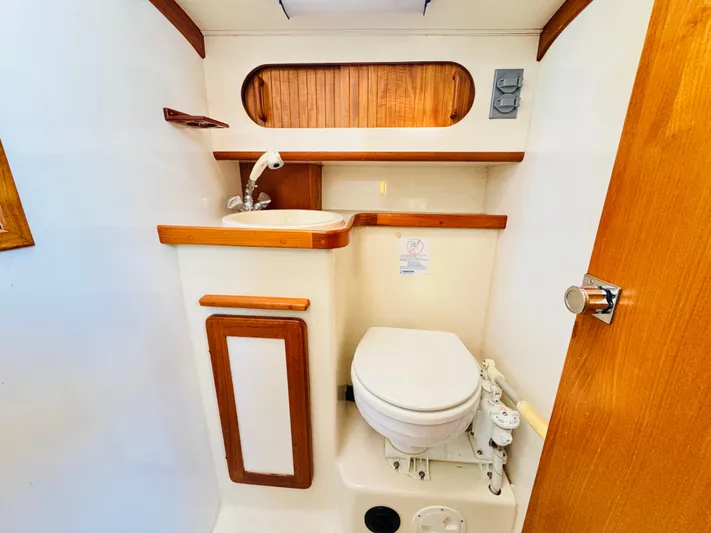 Perfect Salinity Yacht Photos Pics 