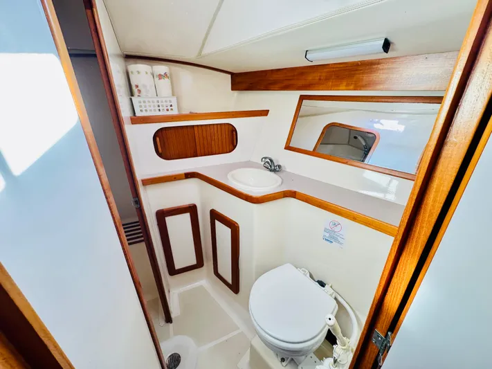 Perfect Salinity Yacht Photos Pics 