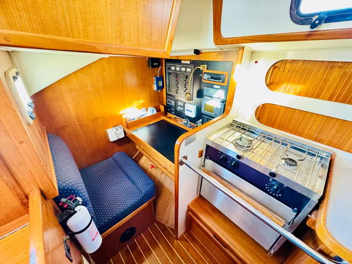 Perfect Salinity Yacht Photos Pics 