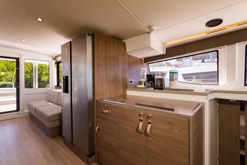 Sea Fox Yacht Photos Pics 