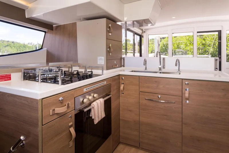 Sea Fox Yacht Photos Pics 