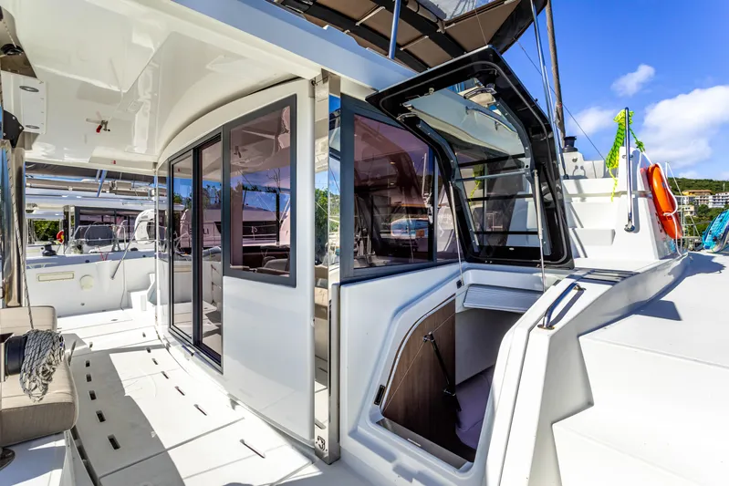 Sea Fox Yacht Photos Pics 