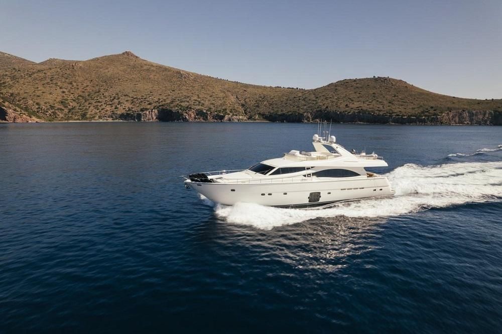 2006 Ferretti Yachts 83 
