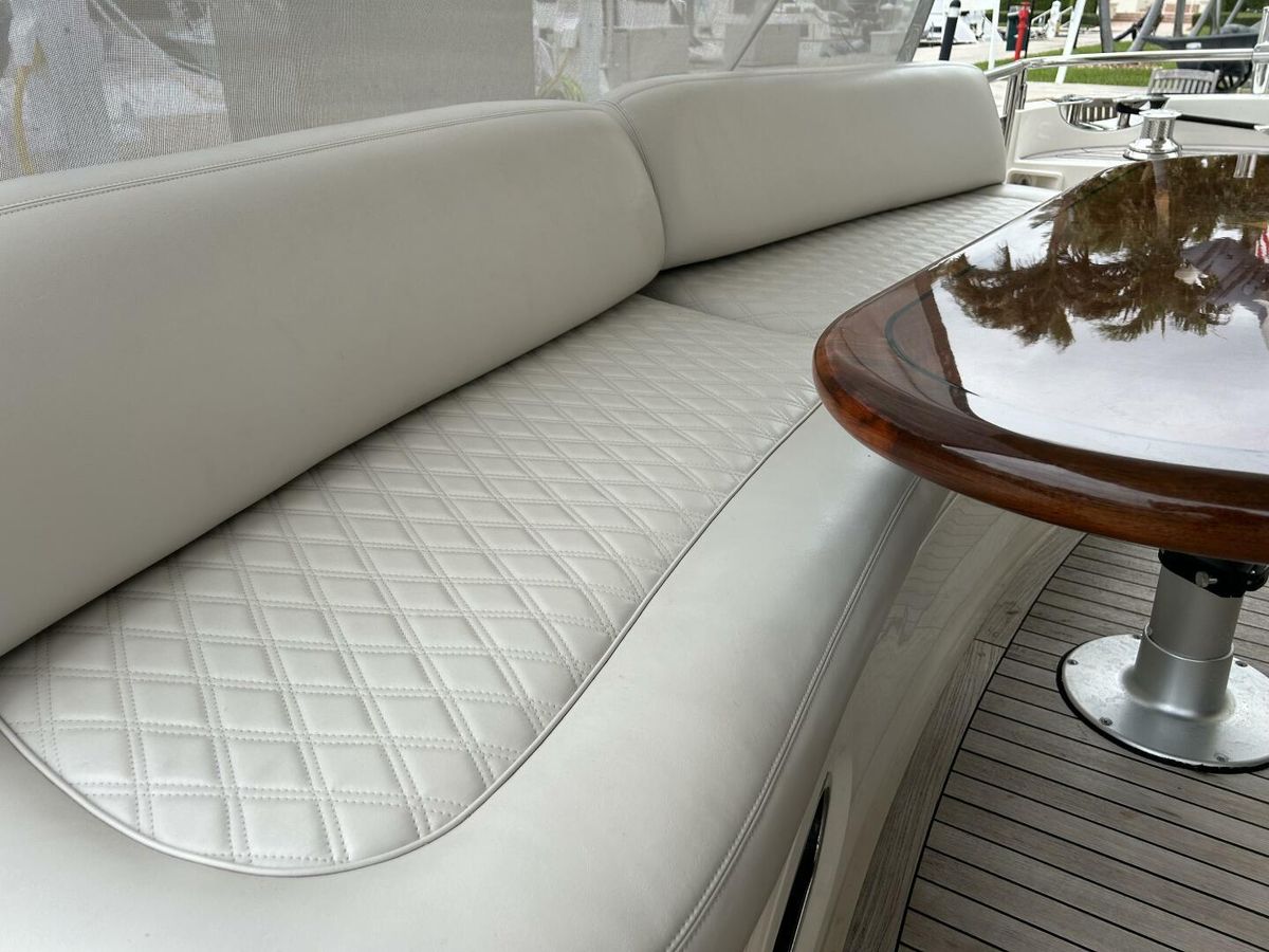 2008 Princess 67 