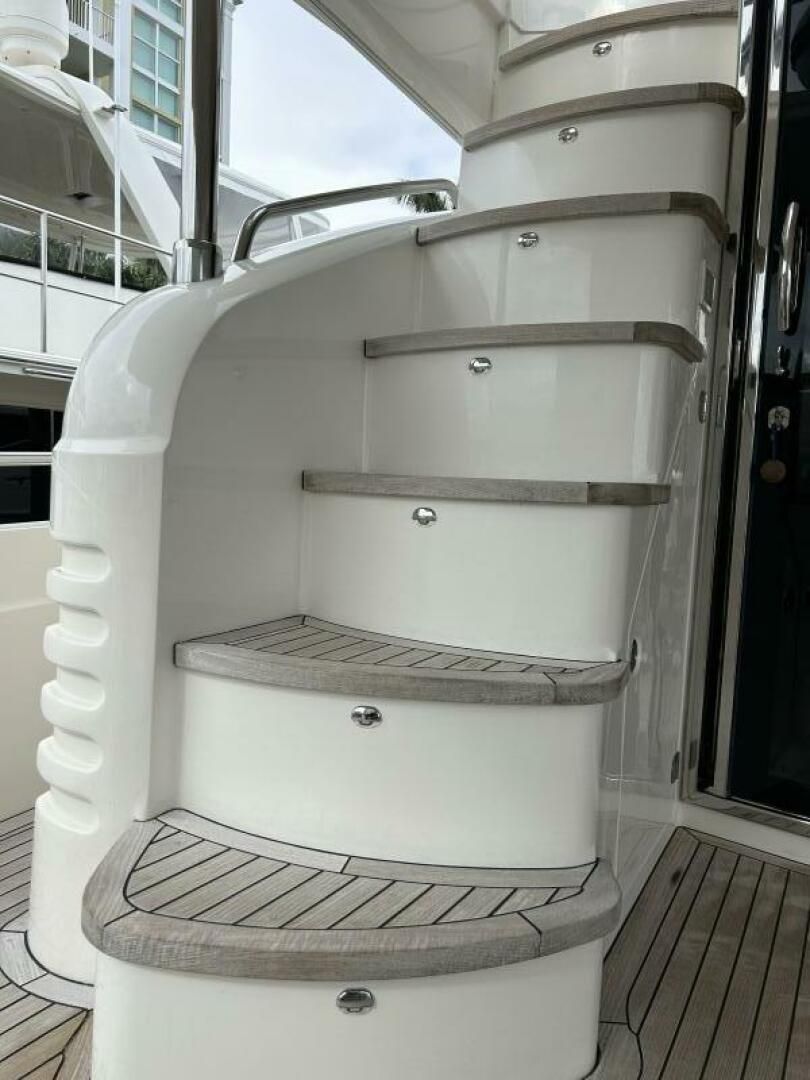 2008 Princess 67 