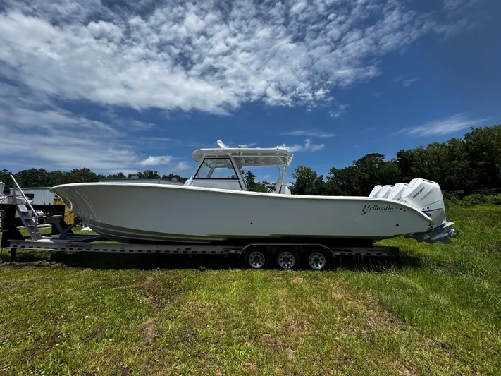  Yacht Photos Pics Yellowfin 42 Offshore- Profile