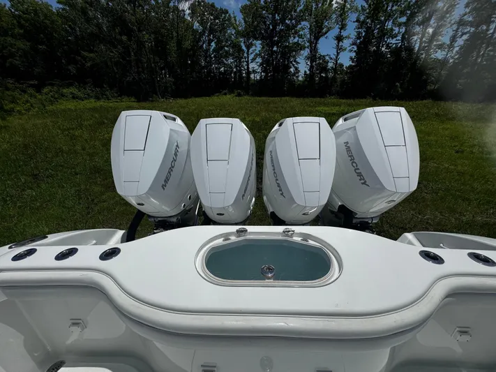  Yacht Photos Pics Yellowfin 42 Offshore- Engines and Livewell