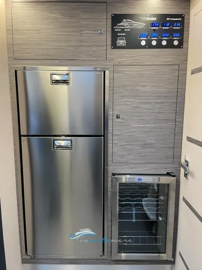  Yacht Photos Pics Airon Marine 50 frigo