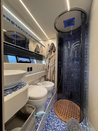  Yacht Photos Pics Airon Marine 50 bagno