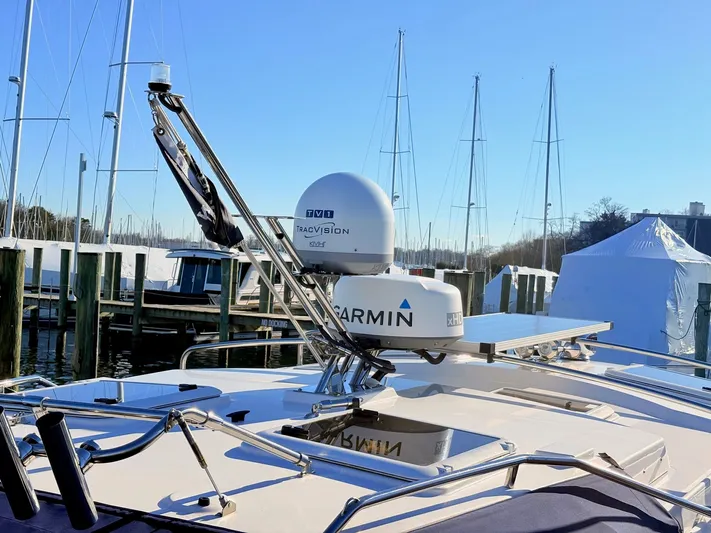 Reliance Yacht Photos Pics 2023 Cutwater 32 Coupe with Garmin equipment at the marina.