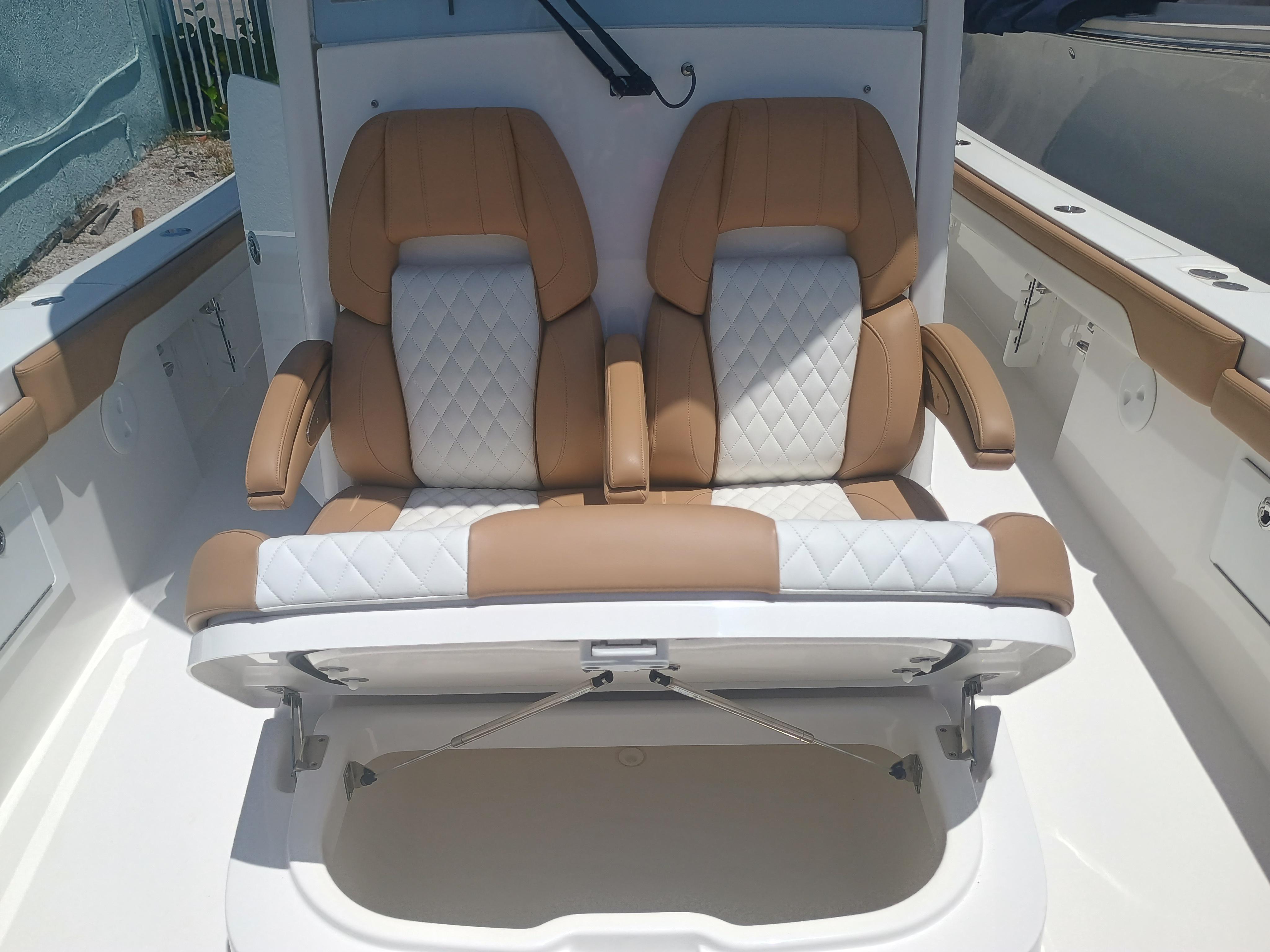 2025 Regulator 30XO - Image 10