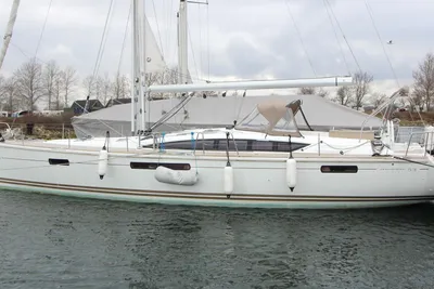 2011 Jeanneau yacht 53