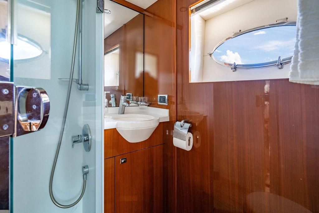 2010 Princess 78 