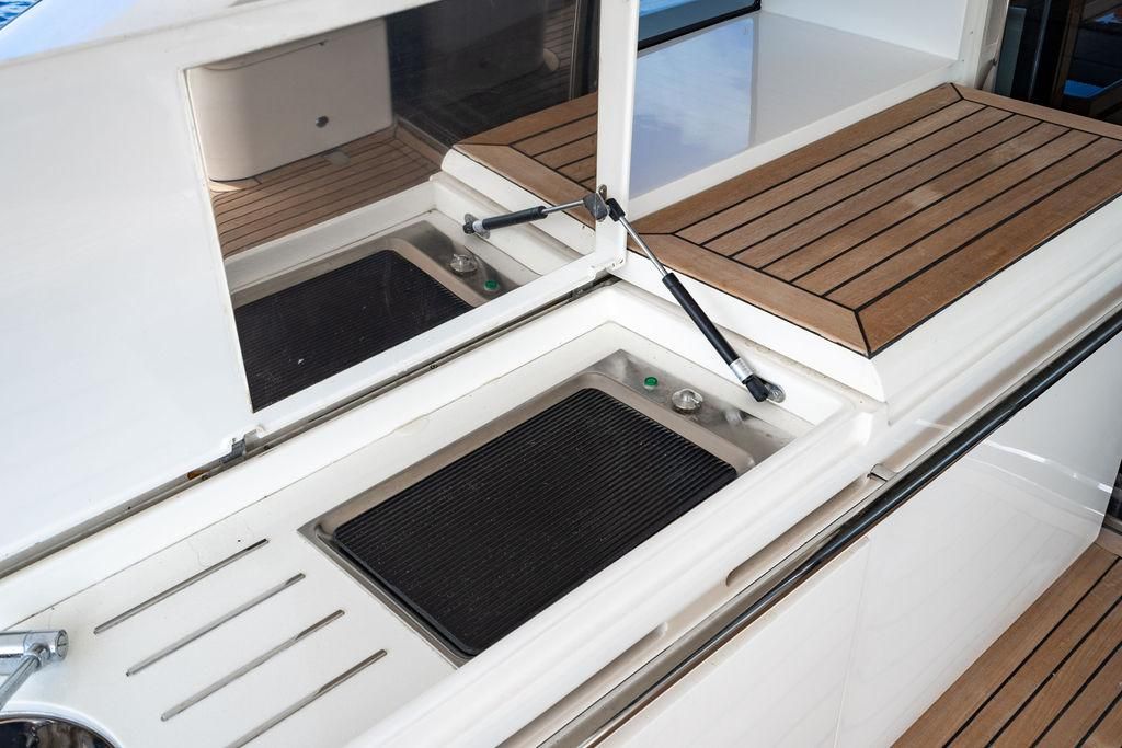 2010 Princess 78 