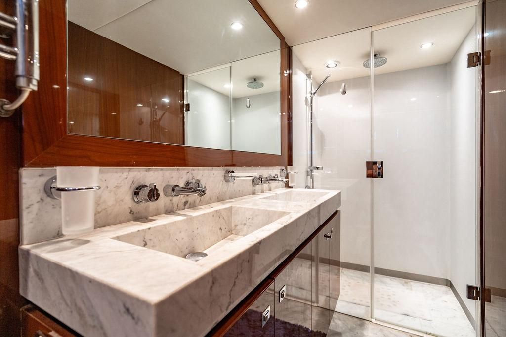2010 Princess 78 