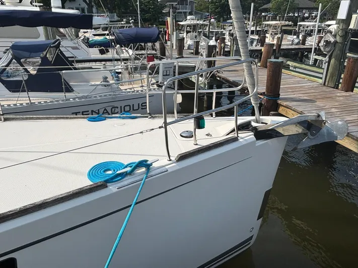 Hallucination Yacht Photos Pics 