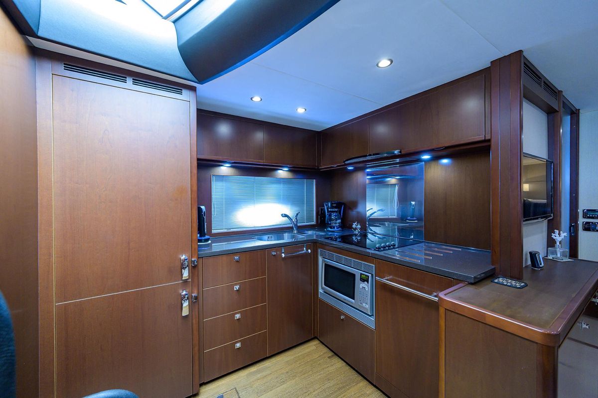 2013 Princess 62 