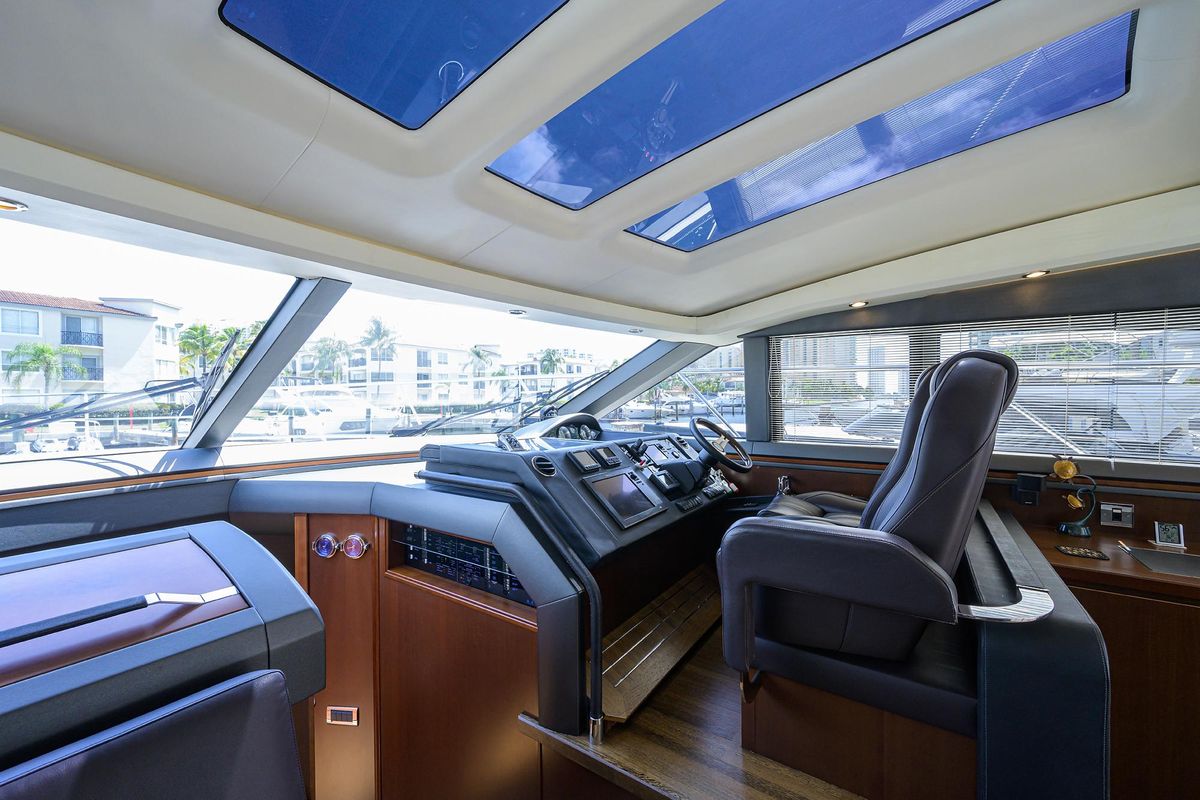 2013 Princess 62 