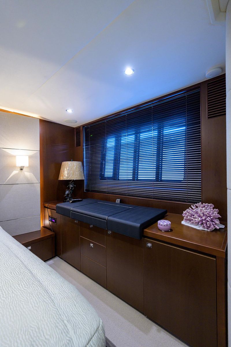 2013 Princess 62 
