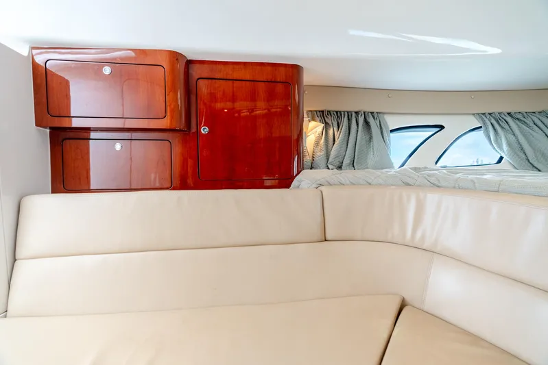  Yacht Photos Pics 2012 Intrepid - Cabin