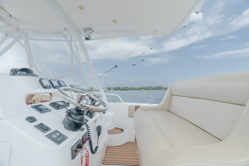  Yacht Photos Pics 2012 Intrepid - Helm