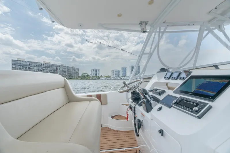  Yacht Photos Pics 2012 Intrepid - Helm