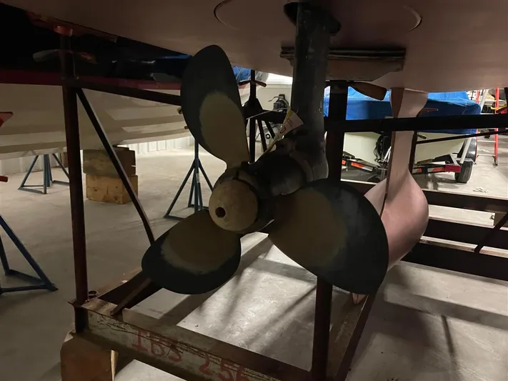 Rock Chalk Yacht Photos Pics 3 Blade Feathering Prop