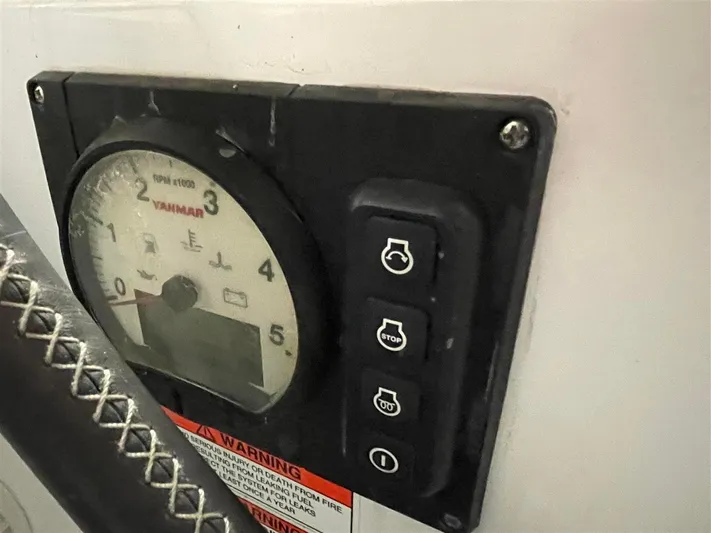 Rock Chalk Yacht Photos Pics Engine Panel