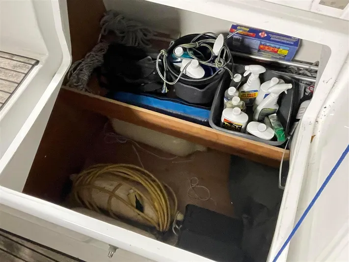 Rock Chalk Yacht Photos Pics Starboard Side Storage Locker