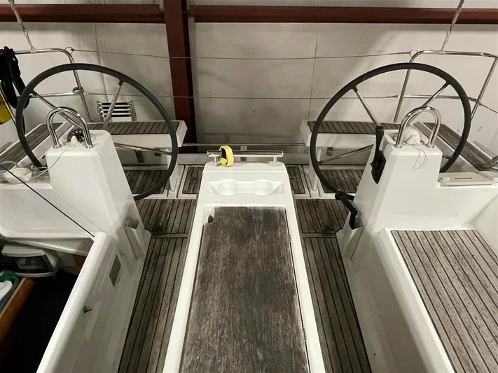 Rock Chalk Yacht Photos Pics Cockpit