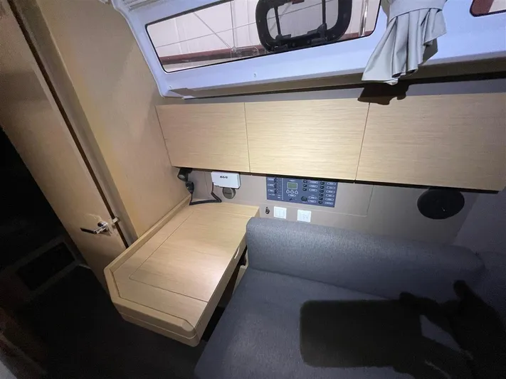 Rock Chalk Yacht Photos Pics Aft Facing Navigation Desk