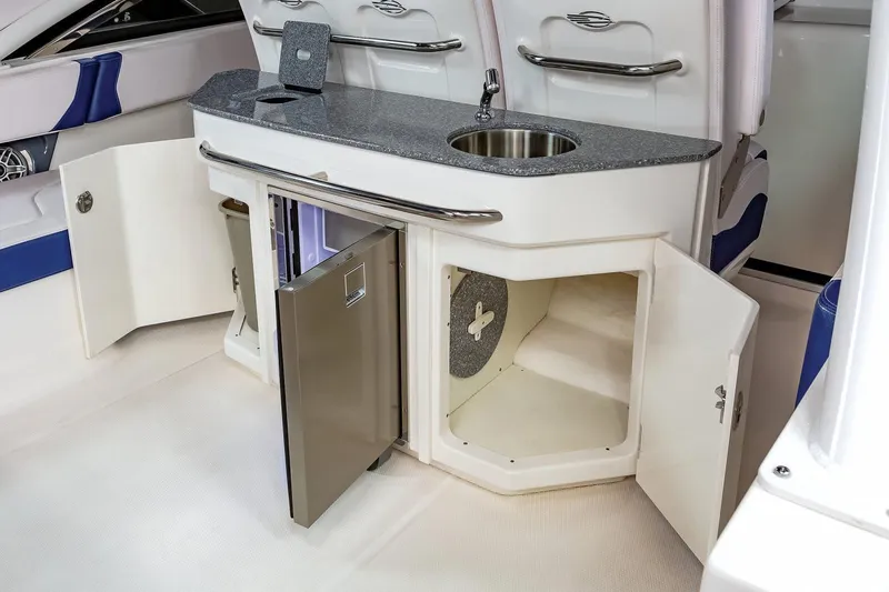  Yacht Photos Pics 2023-Chaparral-300-OSX-MarineMax